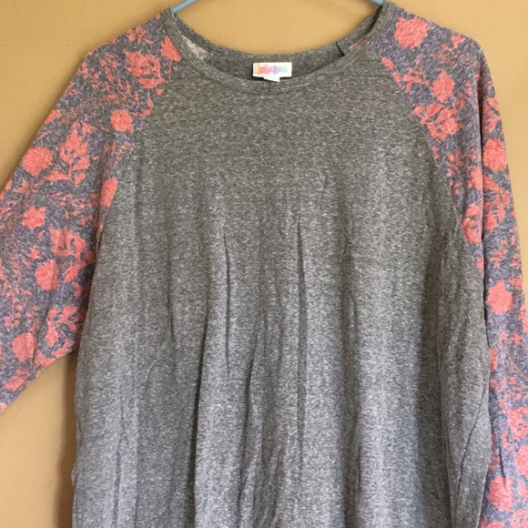 LuLaRoe Tops - LulaRoe Randy 2XL